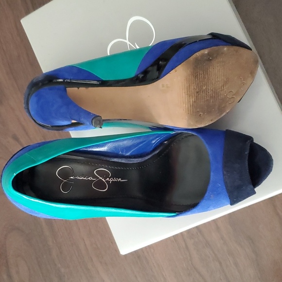 Jessica Simpson heels - Picture 3 of 5